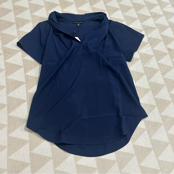 Universal standard better than silk vneck top in blue - Picture 1 of 2